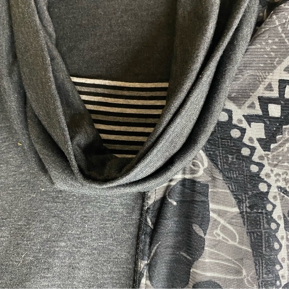 Vex Collection Patchwork Artsy Abstract Floral Cowl Neck Grey Dress Soft Sz 38 - Picture 6 of 9